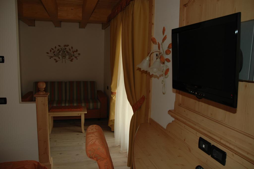 Residence Garni Il Giglio Коммеццадура Номер фото