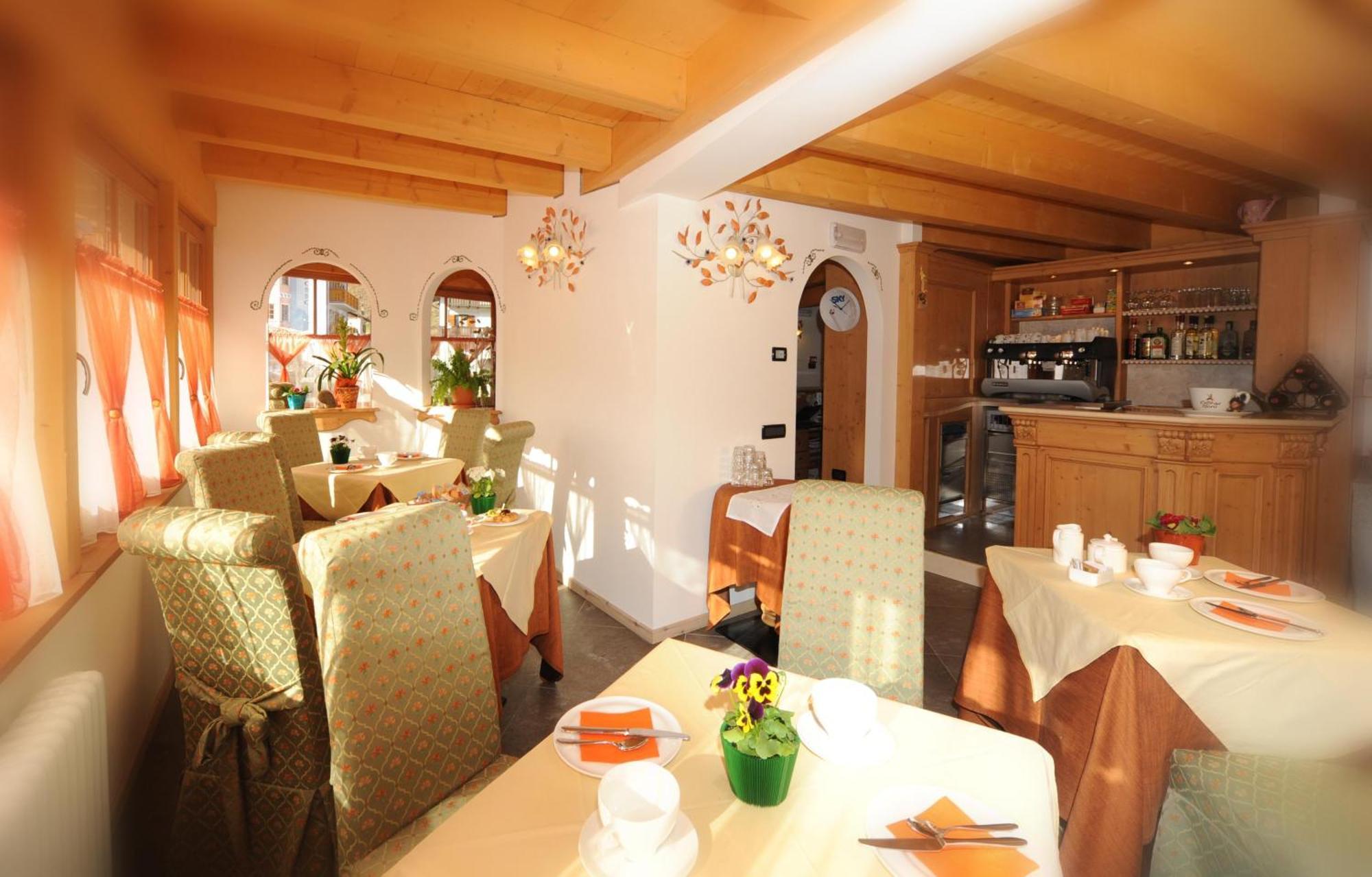 Residence Garni Il Giglio Коммеццадура Экстерьер фото